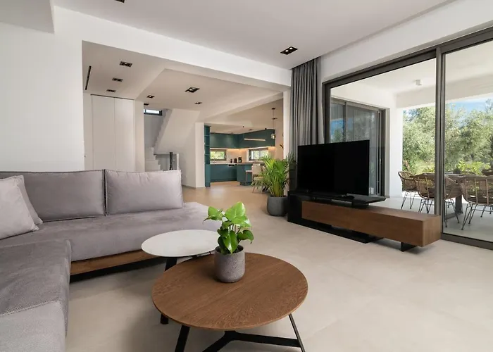 Βίλα Antonia - Luxurious Serenity With Private Pool, By Zantewize Kalipádhon