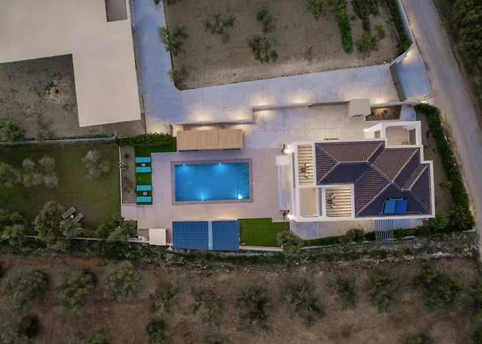 Βίλα Antonia - Luxurious Serenity With Private Pool, By Zantewize Kalipádhon