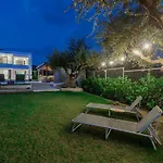 Antonia - Luxurious Serenity With Private Pool, By Zantewize
