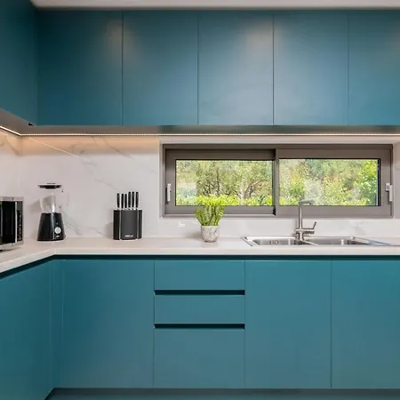 Vilă Antonia - Luxurious Serenity With Private Pool, By Zantewize