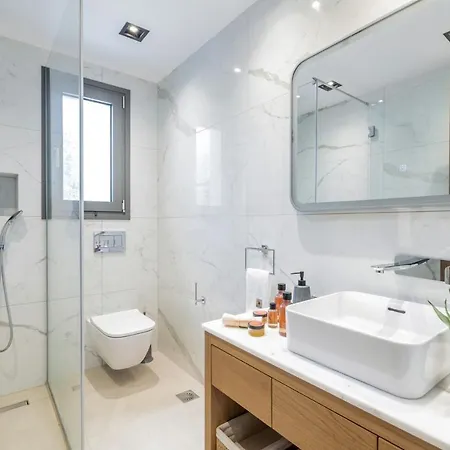 Antonia - Luxurious Serenity With Private Pool, By Zantewize Villa Kalipádhon