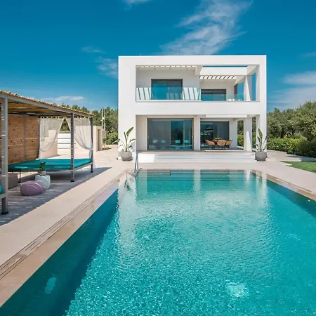 Вилла Antonia - Luxurious Serenity With Private Pool, By Zantewize Kalipadhon