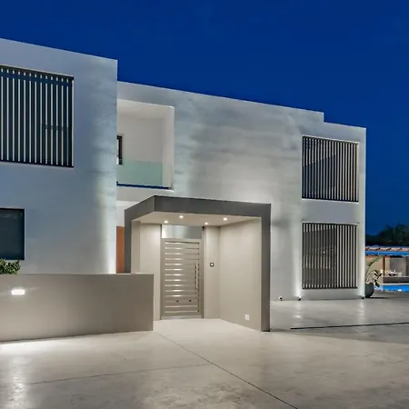 Antonia - Luxurious Serenity With Private Pool, By Zantewize ヴィラ *